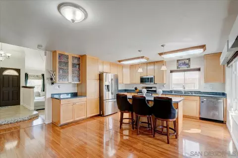 Kitchen - 11020 Collinwood Dr, Santee, CA 92071 photo 3 of 5