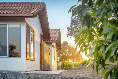 18753 Paradise Mountain Rd, Valley Center, CA 92082