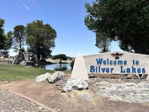 27452 Silver Lakes Pkwy, Helendale, CA 92342 photo 2