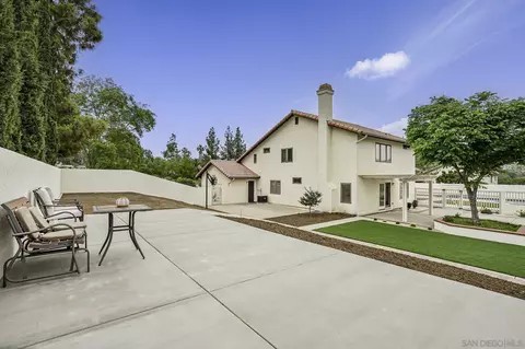 Exterior - 14051 Fiddletown Rd, Poway, CA 92064 photo 10 of 11