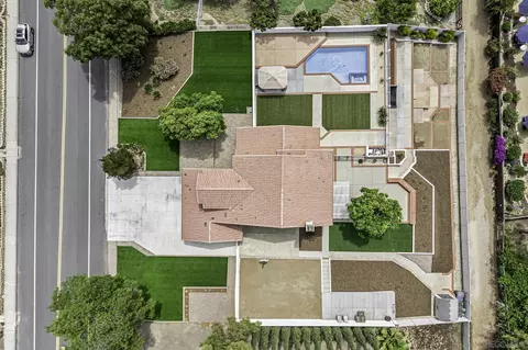 View/Area - 14051 Fiddletown Rd, Poway, CA 92064 photo 2 of 9
