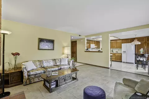 Living - 14051 Fiddletown Rd, Poway, CA 92064 photo 3 of 3