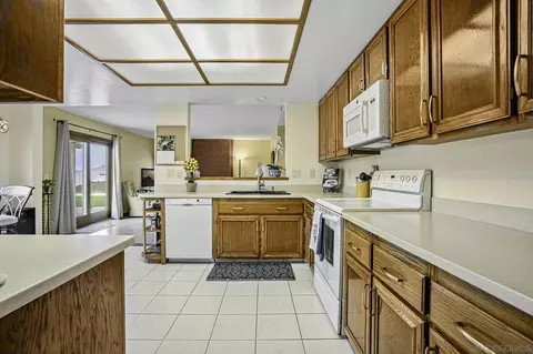 Kitchen - 14051 Fiddletown Rd, Poway, CA 92064 photo 1 of 4