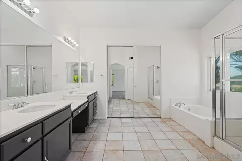 Bath - 9312 Francis Dr, Spring Valley, CA 91977 photo 3 of 6