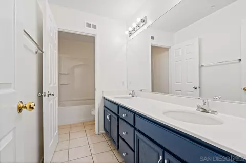 Bath - 9312 Francis Dr, Spring Valley, CA 91977 photo 5 of 6