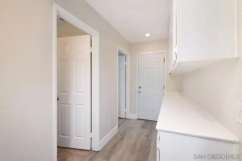 Entry Way - 29756 Via La Vida, Temecula, CA 92591 photo 1 of 2