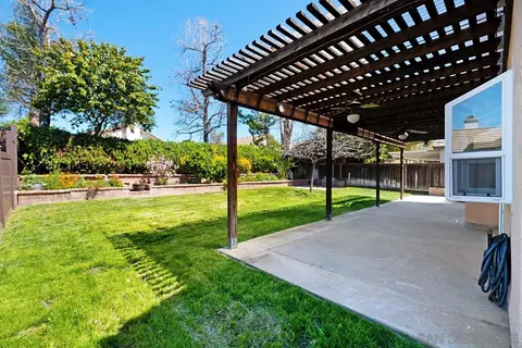 Exterior - 29756 Via La Vida, Temecula, CA 92591 photo 3 of 4