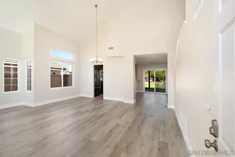 Living - 29756 Via La Vida, Temecula, CA 92591 photo 1 of 3