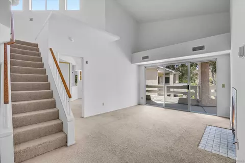 7283 Camino Degrazia #15, San Diego, CA 92111