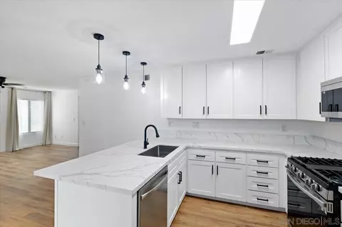 8446 Summerdale Rd #A, San Diego, CA 92126