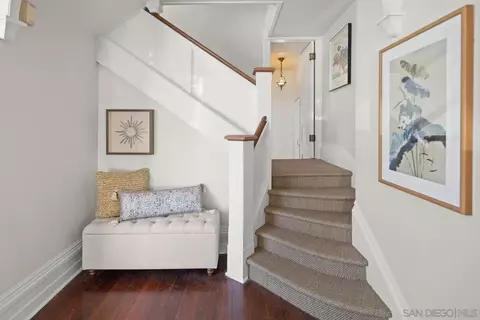 Entry Way - 1022 Park Pl, Coronado, CA 92118 photo 4 of 5