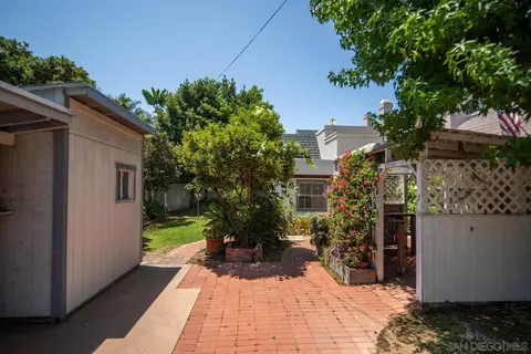Exterior - 1022 Park Pl, Coronado, CA 92118 photo 8 of 12