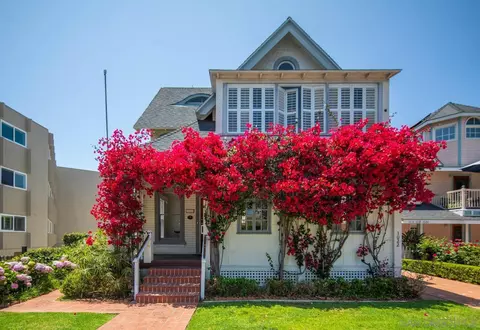 Exterior - 1022 Park Pl, Coronado, CA 92118 photo 2 of 12
