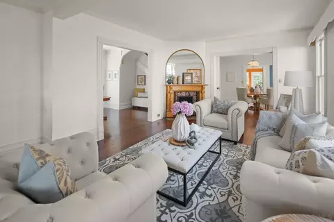 Living - 1022 Park Pl, Coronado, CA 92118 photo 3 of 4