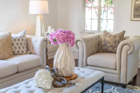 Living - 1022 Park Pl, Coronado, CA 92118 photo 2 of 4