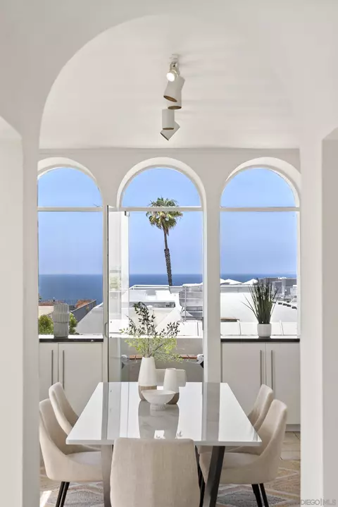 Dining - 1229 Roslyn Ln, La Jolla, CA 92037 photo 3 of 10