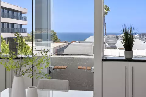 View/Area - 1229 Roslyn Ln, La Jolla, CA 92037 photo 3 of 18