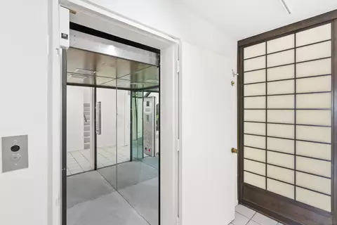 Entry Way - 1229 Roslyn Ln, La Jolla, CA 92037 photo 3 of 6