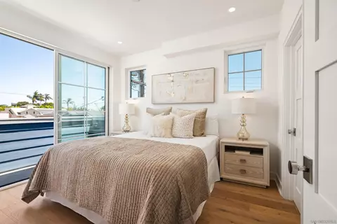 Bedroom - 545 Orange Ave, Coronado, CA 92118 photo 2 of 3