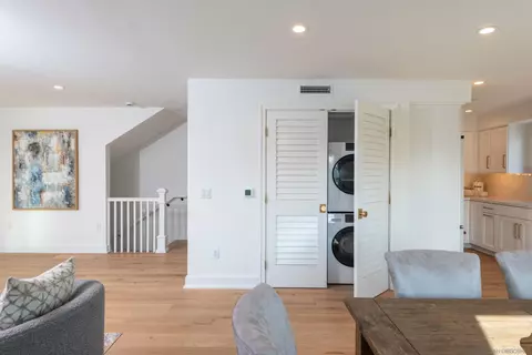 547 Orange Ave, Coronado, CA 92118 photo 7