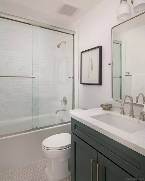 539 Orange Ave, Coronado, CA 92118 photo 9