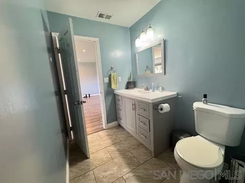 Bath - 328 Via Ramona, Paso Robles, CA 93446 photo 1 of 4