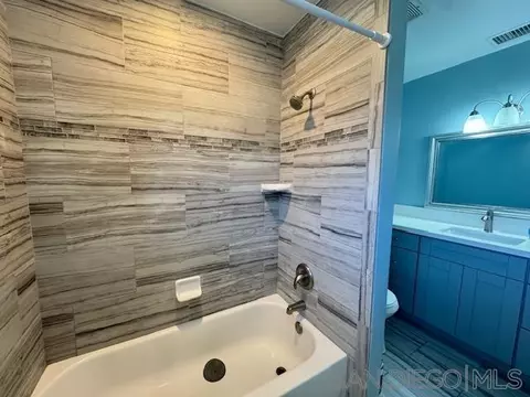 Bath - 328 Via Ramona, Paso Robles, CA 93446 photo 2 of 4