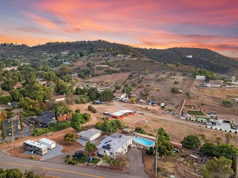 View/Area - 9050 Westhill Rd, Lakeside, CA 92040 photo 3 of 18