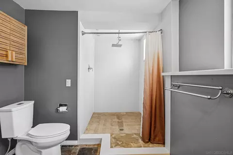 Bath - 9050 Westhill Rd, Lakeside, CA 92040 photo 5 of 5