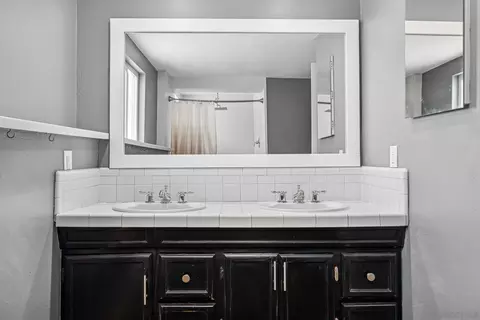Bath - 9050 Westhill Rd, Lakeside, CA 92040 photo 4 of 5