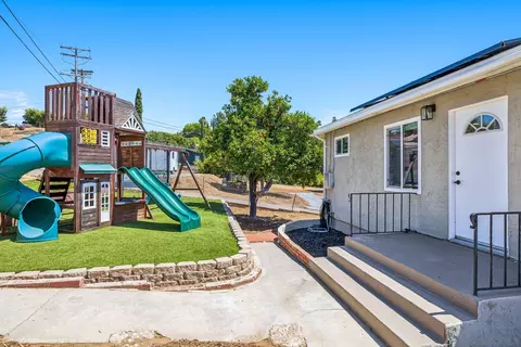 Exterior - 9050 Westhill Rd, Lakeside, CA 92040 photo 10 of 16