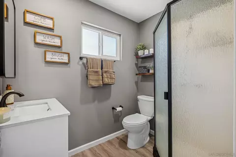 Bath - 9050 Westhill Rd, Lakeside, CA 92040 photo 3 of 5