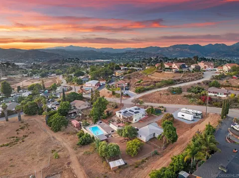 View/Area - 9050 Westhill Rd, Lakeside, CA 92040 photo 4 of 18