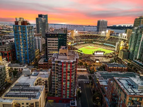 427 9th Ave #1005, San Diego, CA 92101
