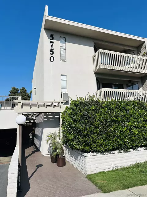 5750 Friars Rd #208, San Diego, CA 92110