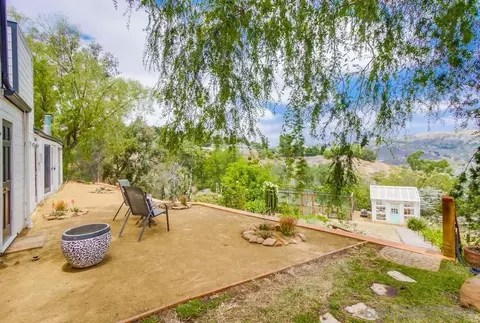 Exterior - 9740 Nutby Ln, Escondido, CA 92026 photo 6 of 17