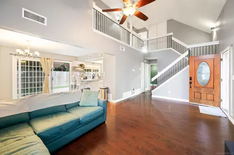 Entry Way - 2714 Crownridge Ln, Spring Valley, CA 91977 photo 2 of 3