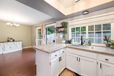 Kitchen - 2714 Crownridge Ln, Spring Valley, CA 91977 photo 4 of 8