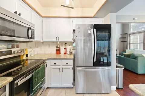 Kitchen - 2714 Crownridge Ln, Spring Valley, CA 91977 photo 6 of 8