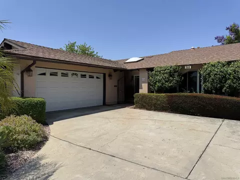 Exterior - 644 Mahogany Dr, El Cajon, CA 92019 photo 2 of 14