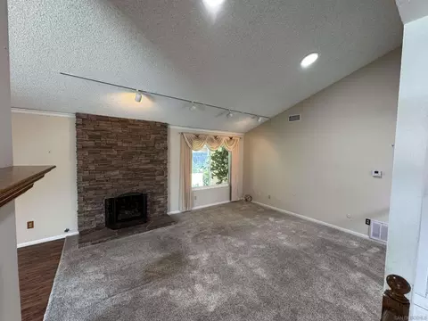 Living - 644 Mahogany Dr, El Cajon, CA 92019 photo 4 of 4