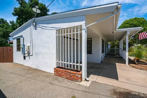 228 E 15th Ave, Escondido, CA 92025 photo 4