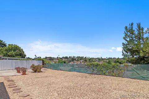 4876 Glenhaven Dr, Oceanside, CA 92056 photo 27