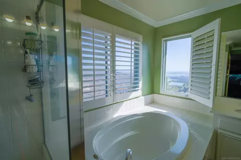 2157 Crystal Clear Dr, Spring Valley, CA 91978 photo 25