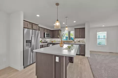 Kitchen - 13217 Aurora Dr #77, El Cajon, CA 92021 photo 4 of 6