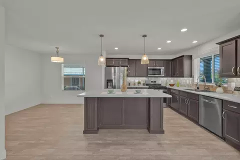 Kitchen - 13217 Aurora Dr #77, El Cajon, CA 92021 photo 5 of 6