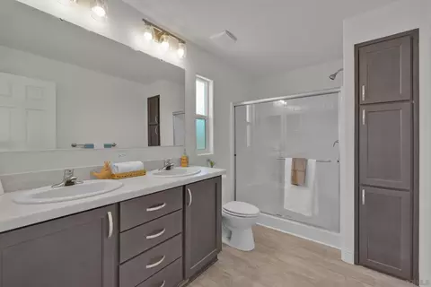 Bath - 13217 Aurora Dr #77, El Cajon, CA 92021 photo 1 of 2