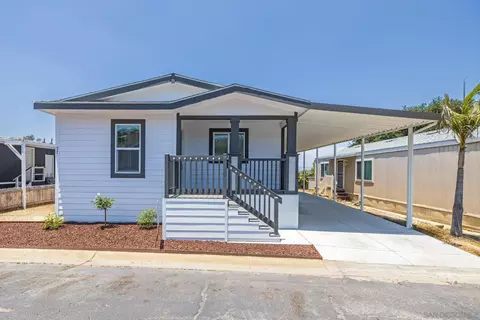 13217 Aurora Dr #77, El Cajon, CA 92021