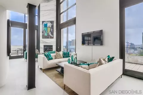 645 Front St #2201, San Diego, CA 92101