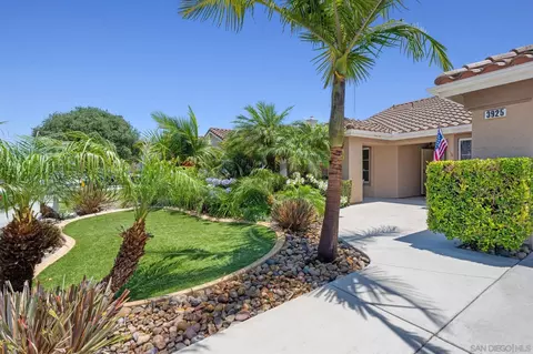 3925 Estancia Dr, Oceanside, CA 92058 photo 2